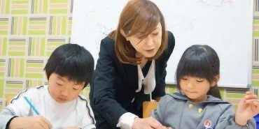 NOVAバイリンガルKIDSサテライト